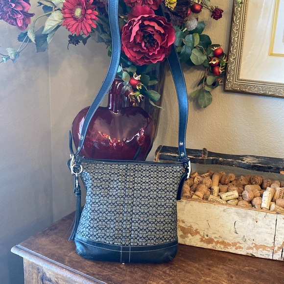 Coach signature, Crossbody bag - Picture 1 of 9